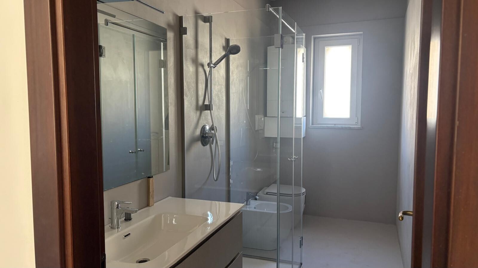 e30a97d7-dcf0-4f79-8367-e3d8c7cbcf5a