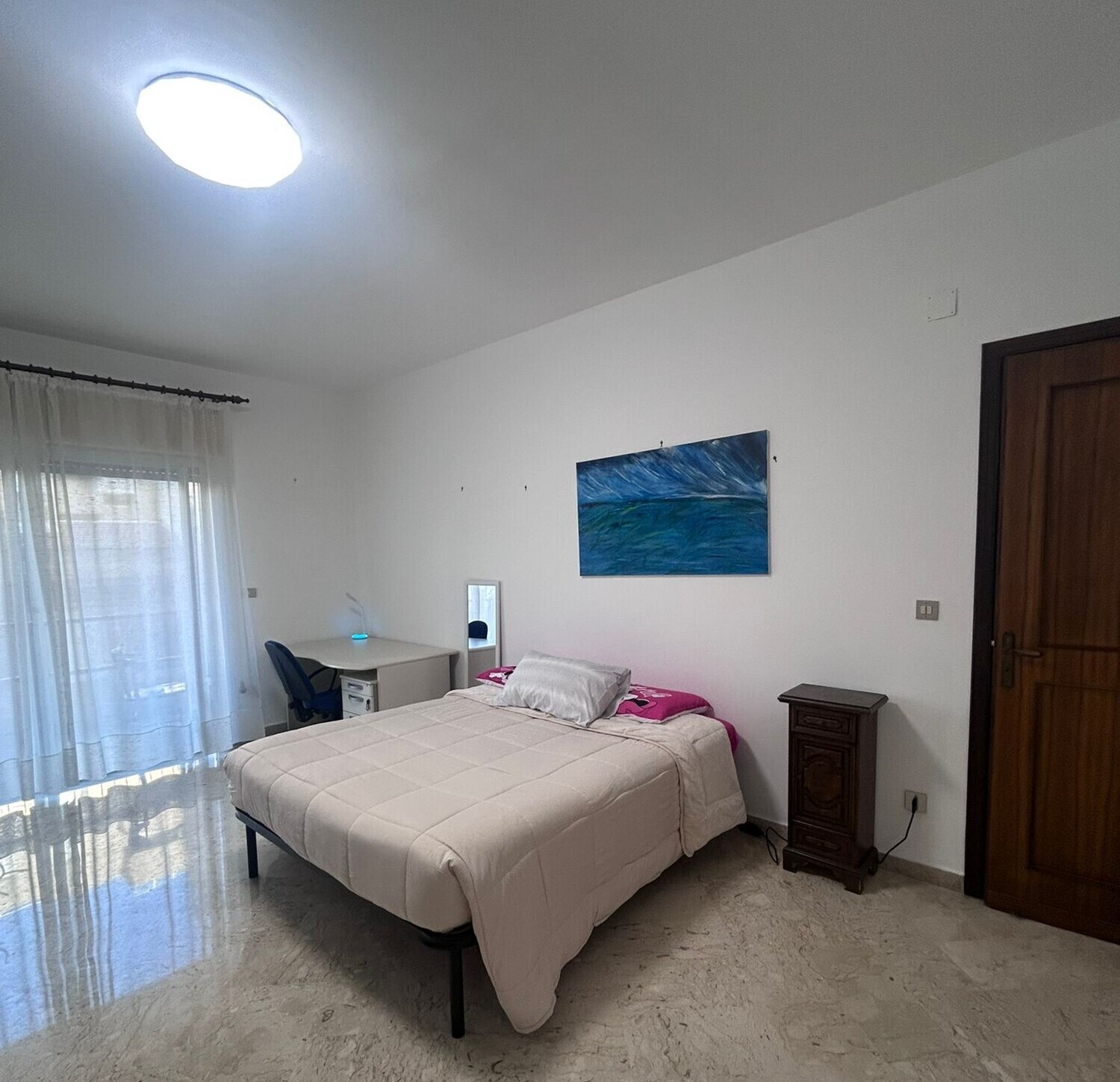 ed5c4e93-ab3d-48ad-8006-1acbd738d974