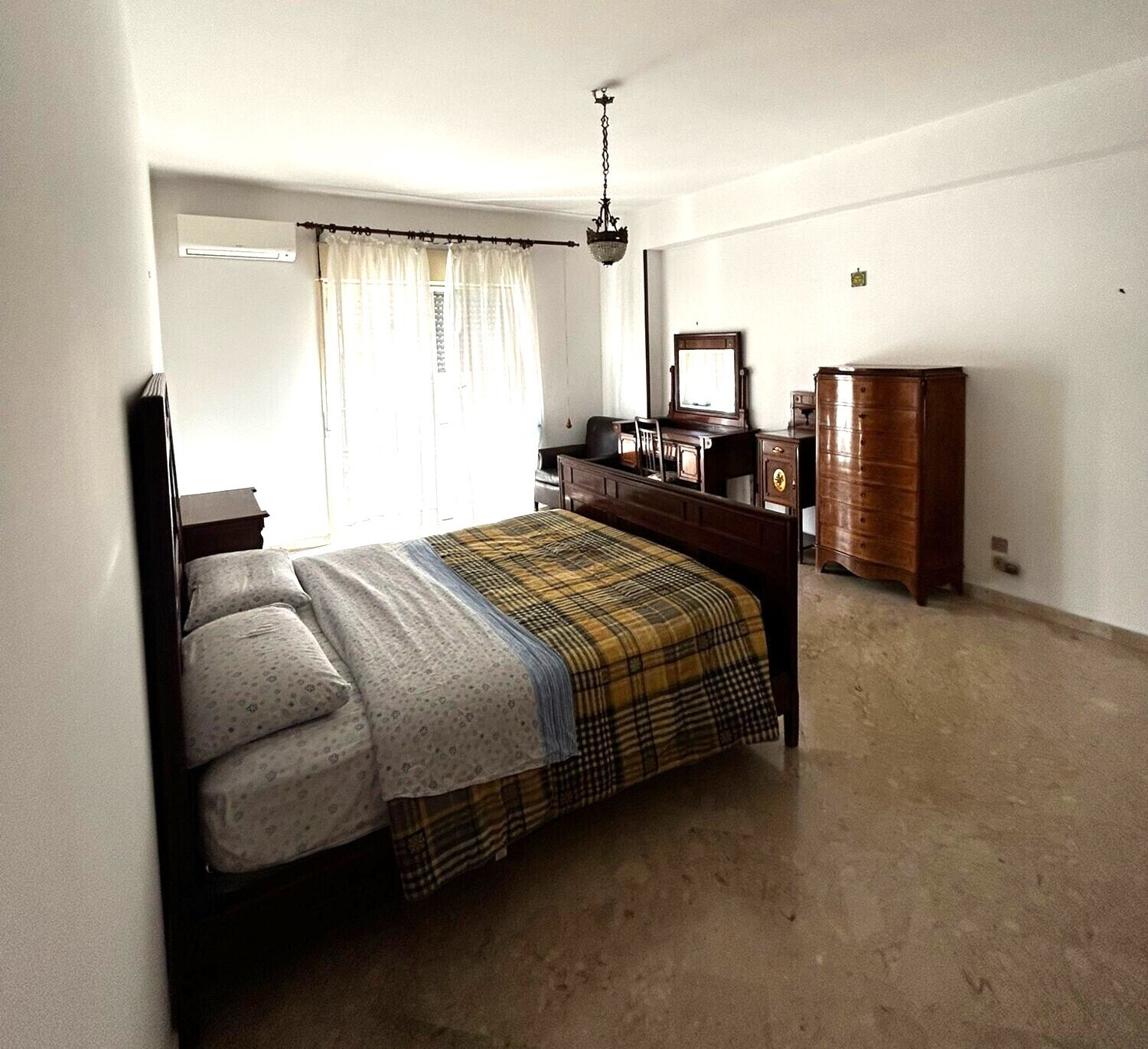 01a04704-da8e-4ca7-b936-a76b5c49d3b0