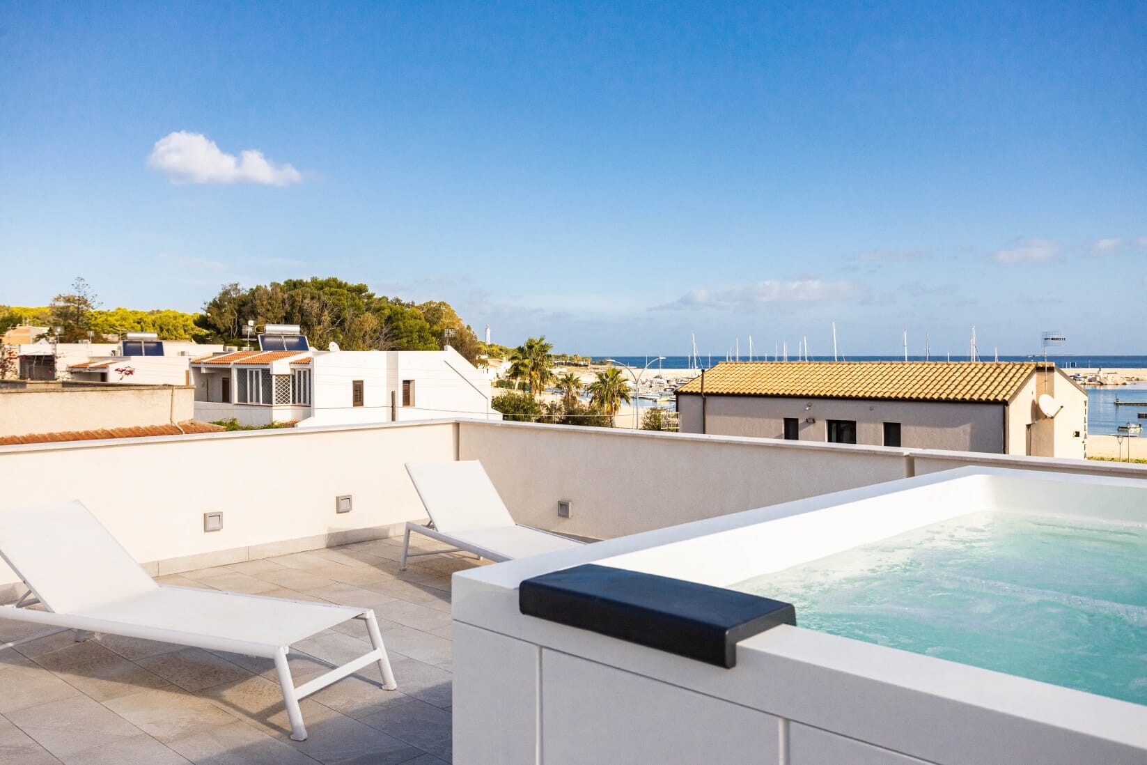 82b99a92-7a0d-40c7-bf98-1afe1828c232