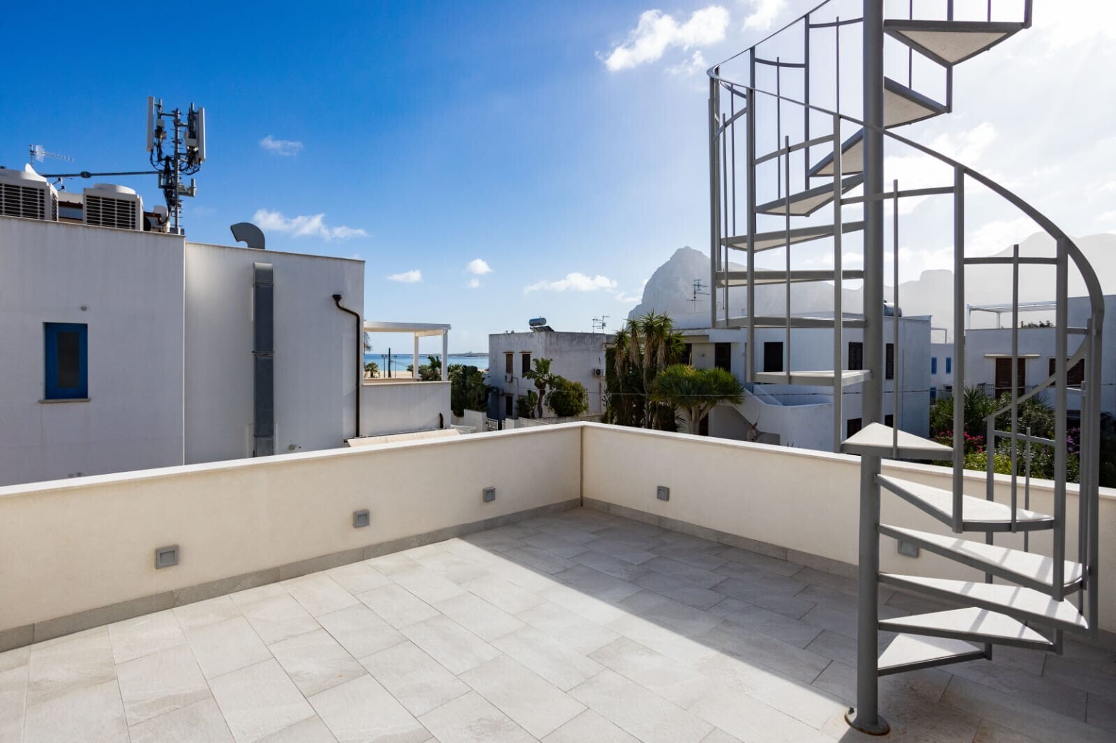 dbbba32c-56d0-49c7-b201-81c645c27003