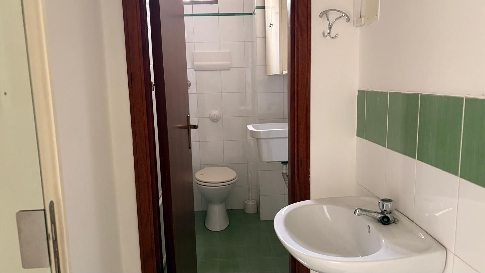 75040234-697b-4726-9336-9e572728688d