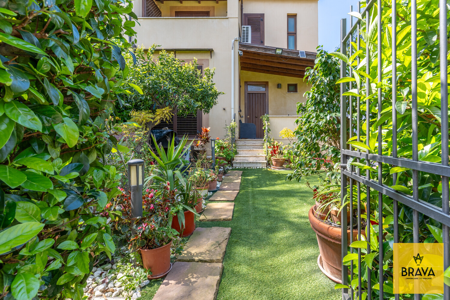 A.L.C. Via Aspasia 7-63