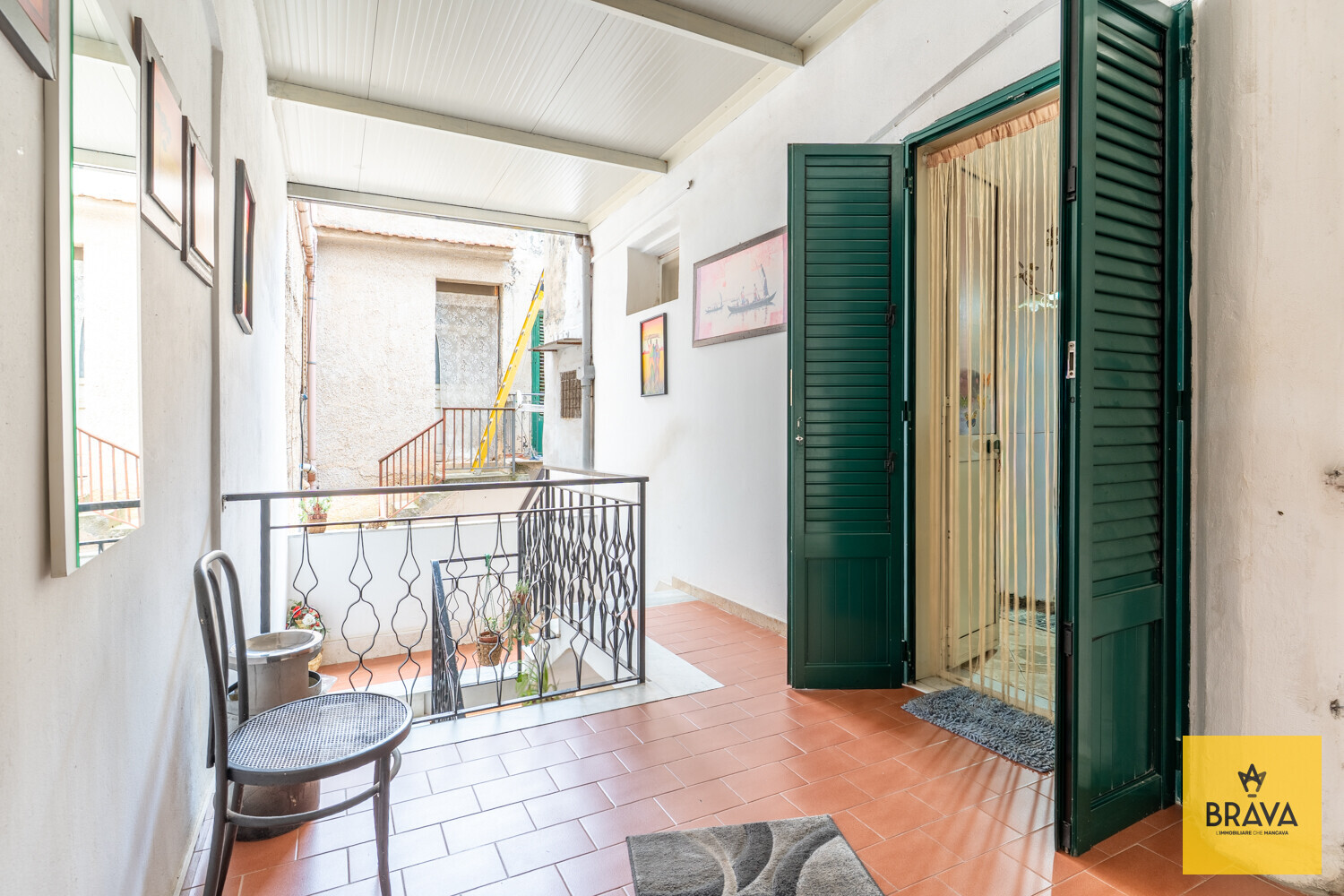 A.L.C. Via Santa Maria di Gesù 218 -27