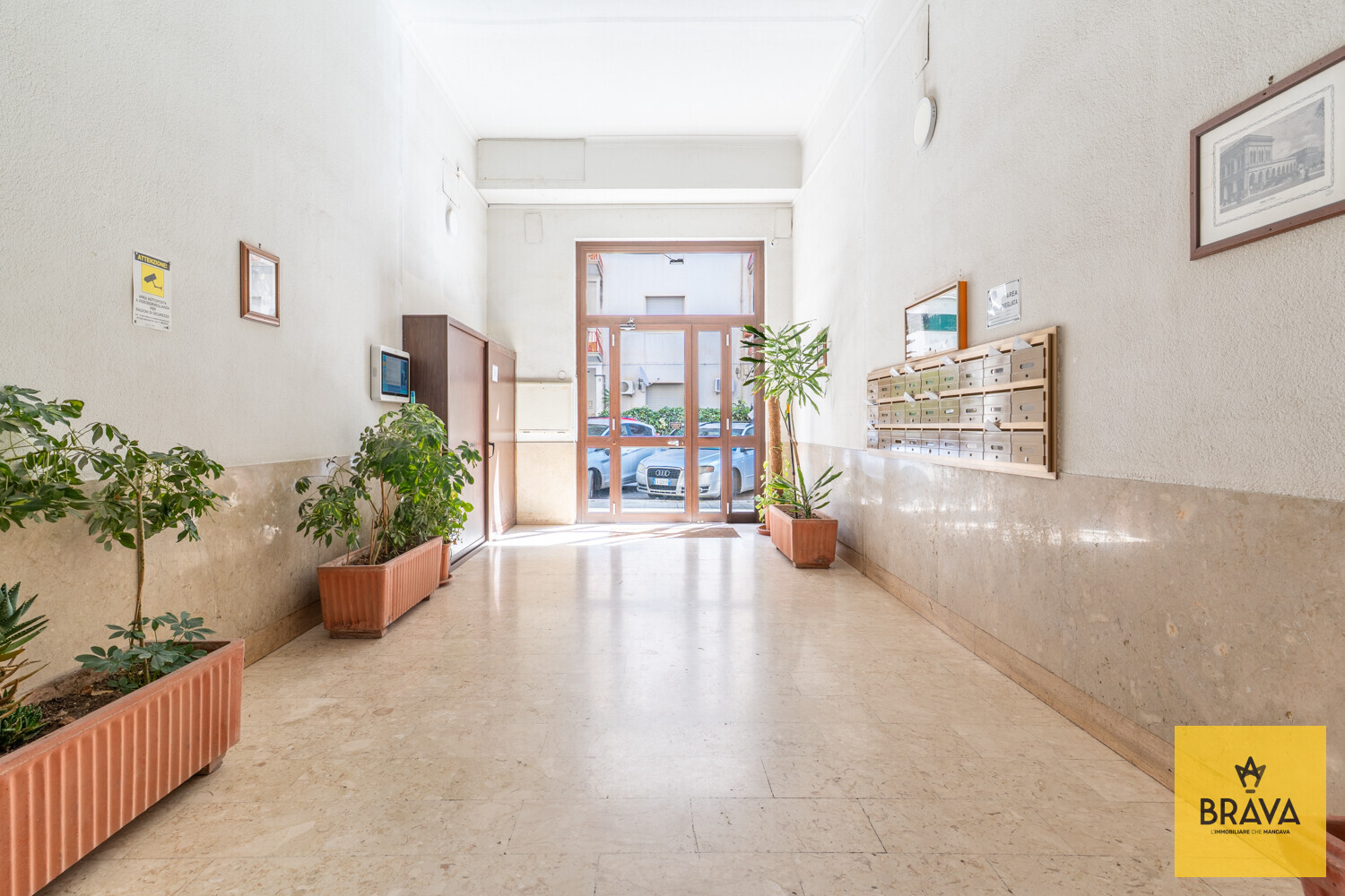 A.L.C. Via Carlo Alberto Garufi n.8-8