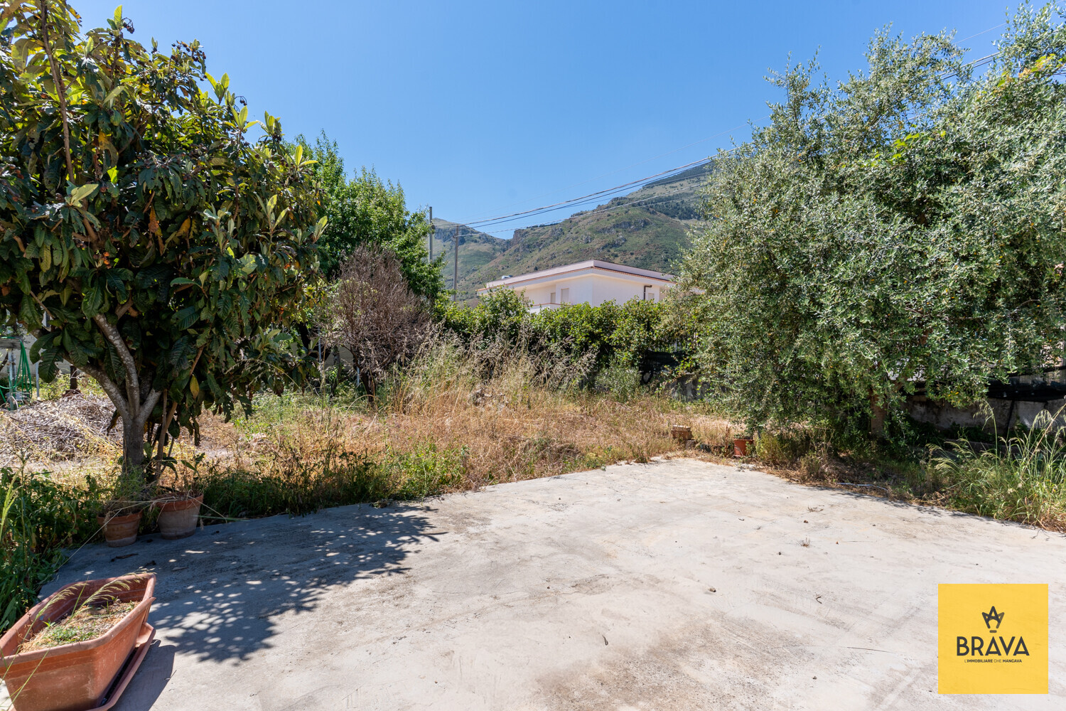 A.L.C. Via Granada n 13-19