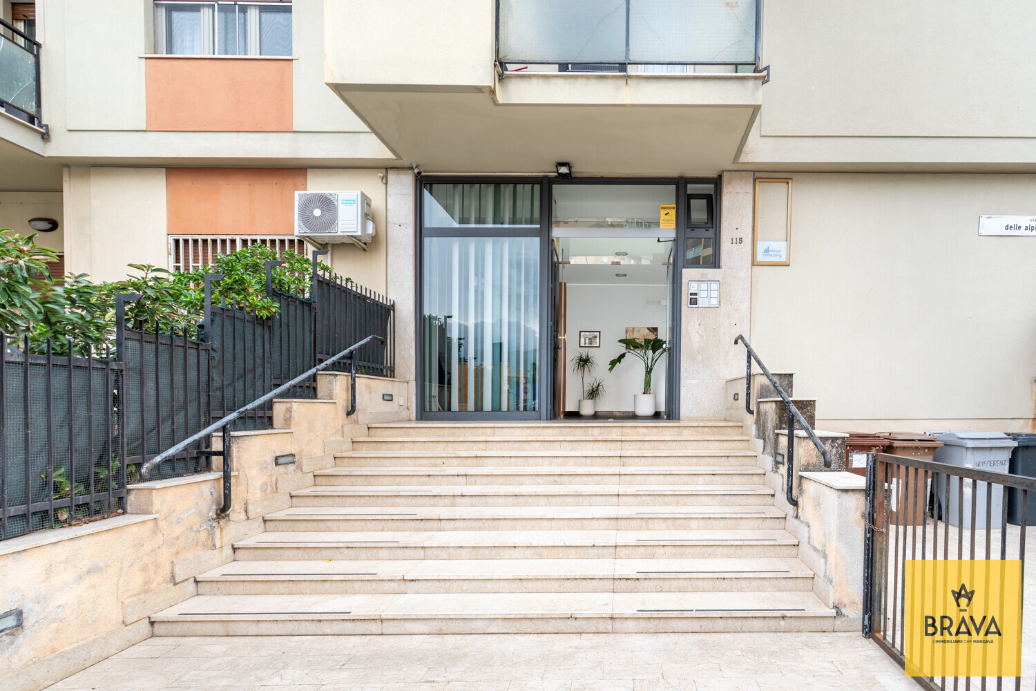 A.L.C. Via Delle Alpi 115-5