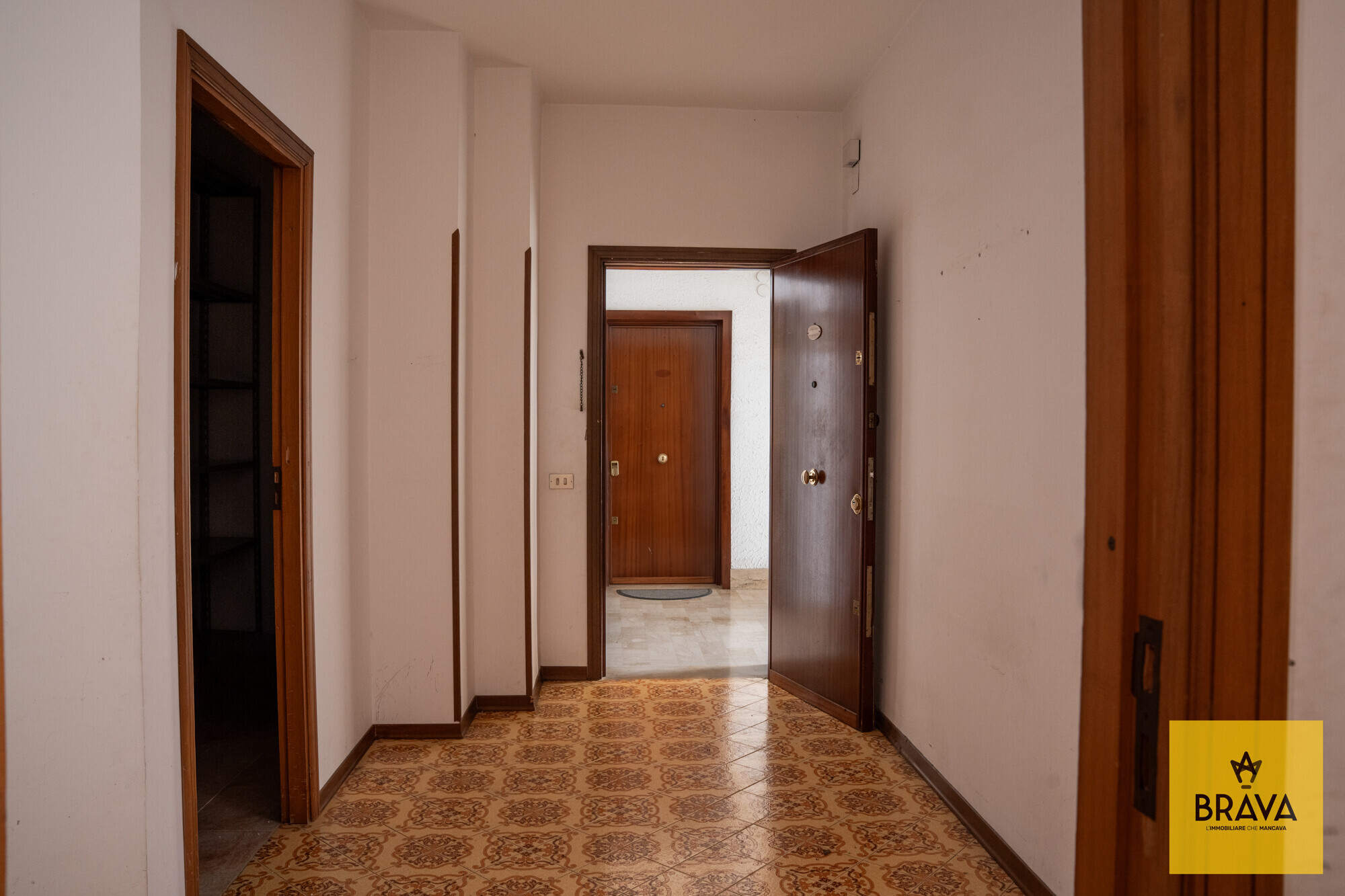 Piazza Costanzo Barbarino 50-04