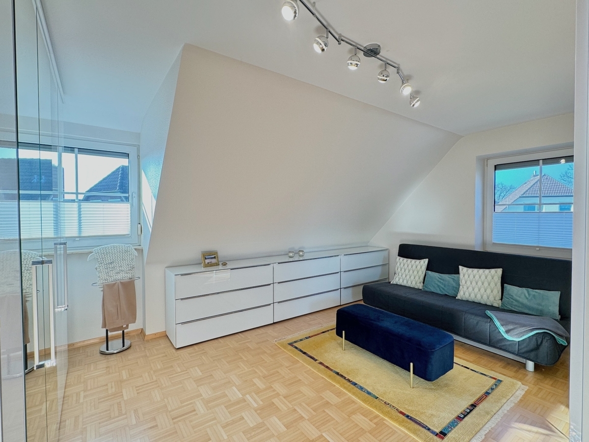 Ankleidezimmer OG