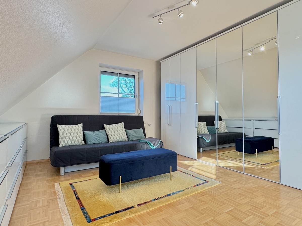 Ankleidezimmer OG