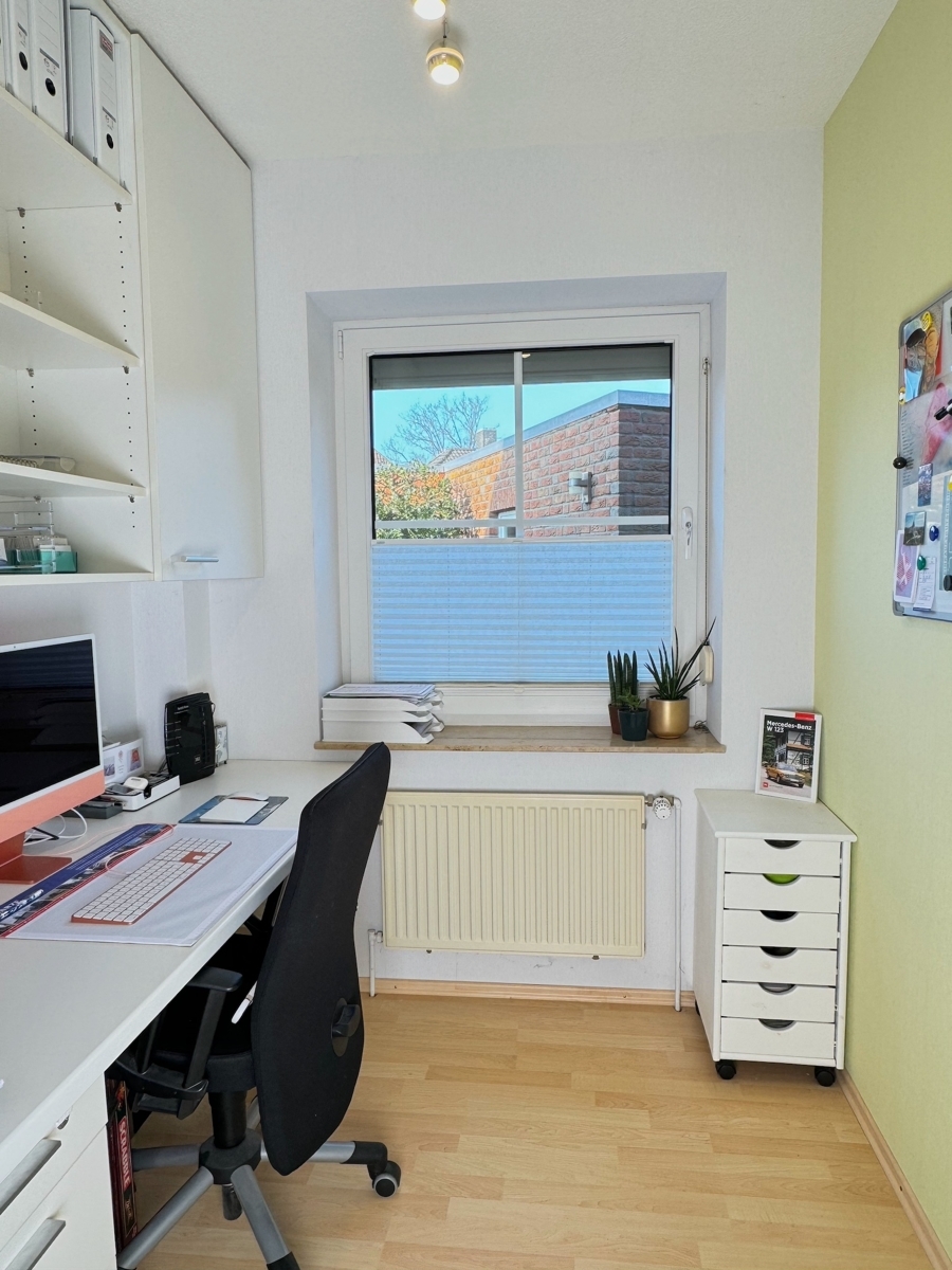 Kleines Büro EG