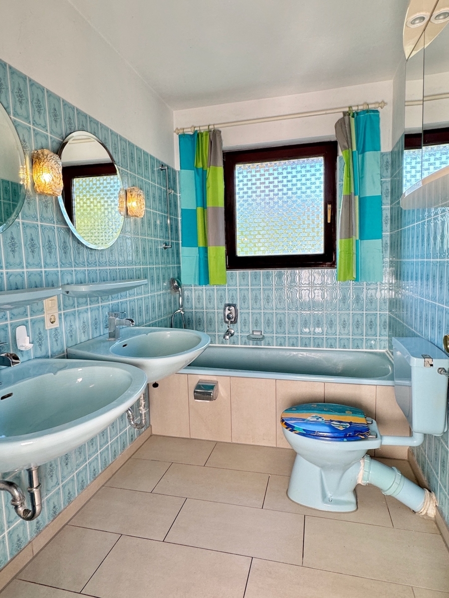 Badezimmer EG