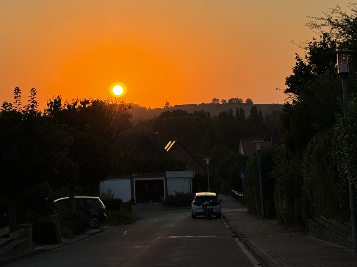 Abendstimmung Nebenstraße