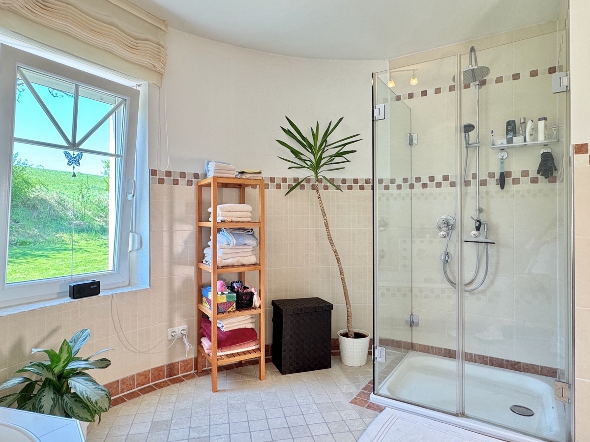 Badezimmer - verschiedene Ansichten