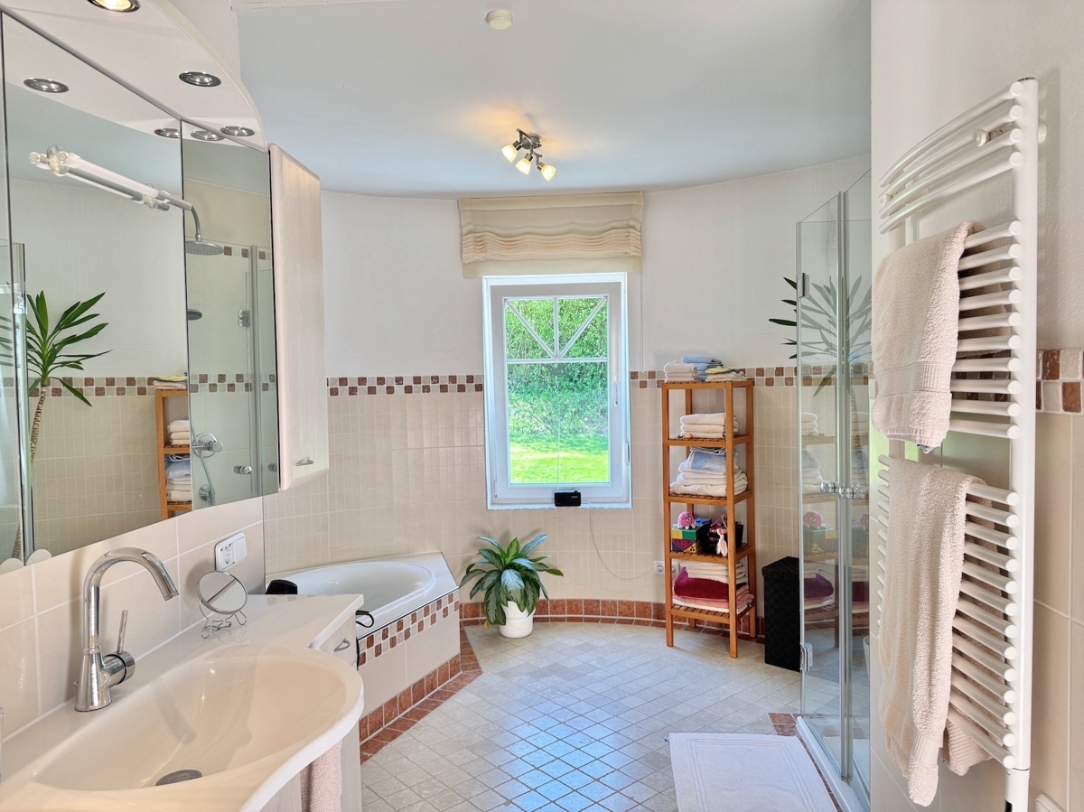 Badezimmer - verschiedene Ansichten