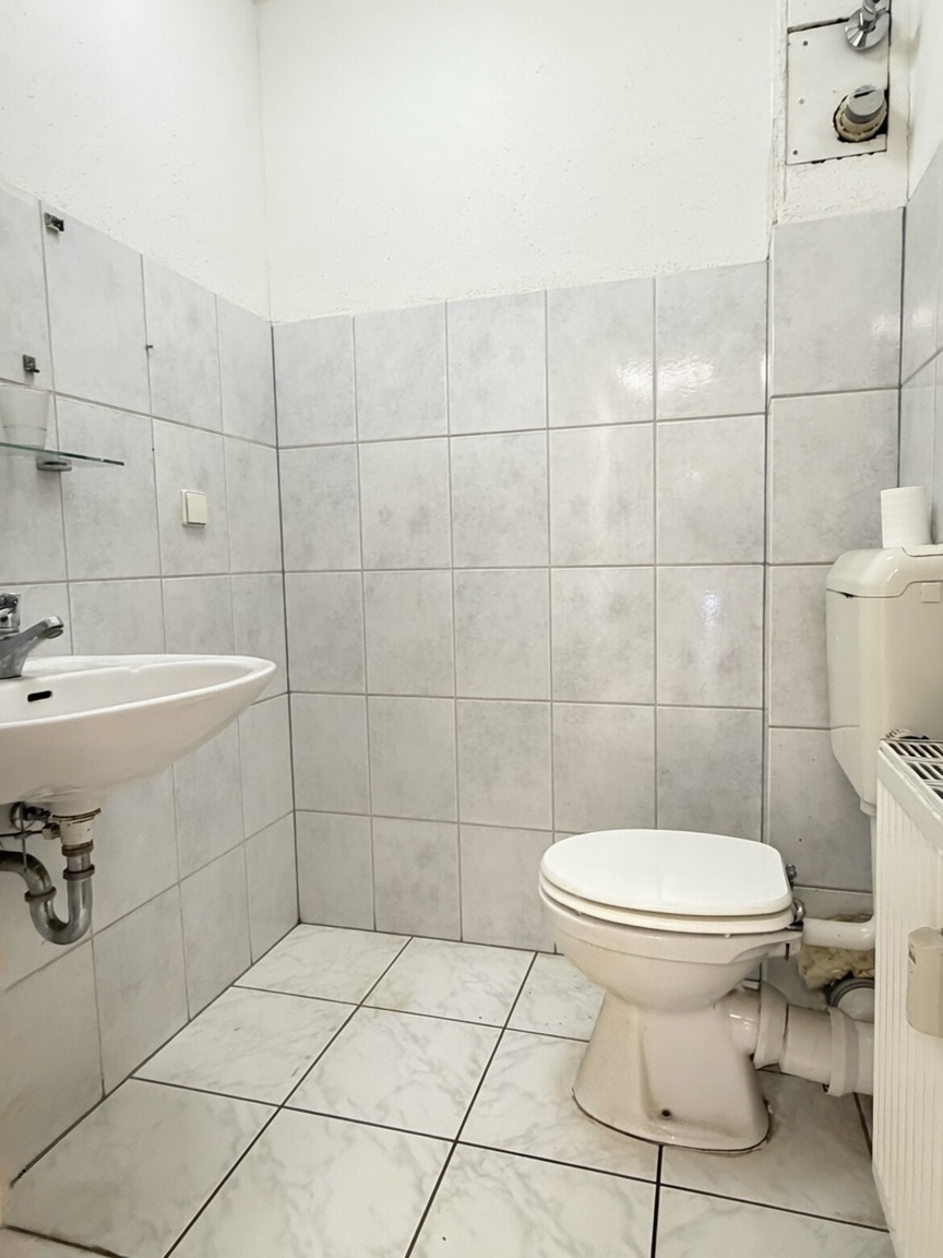 Einzel-WC EG