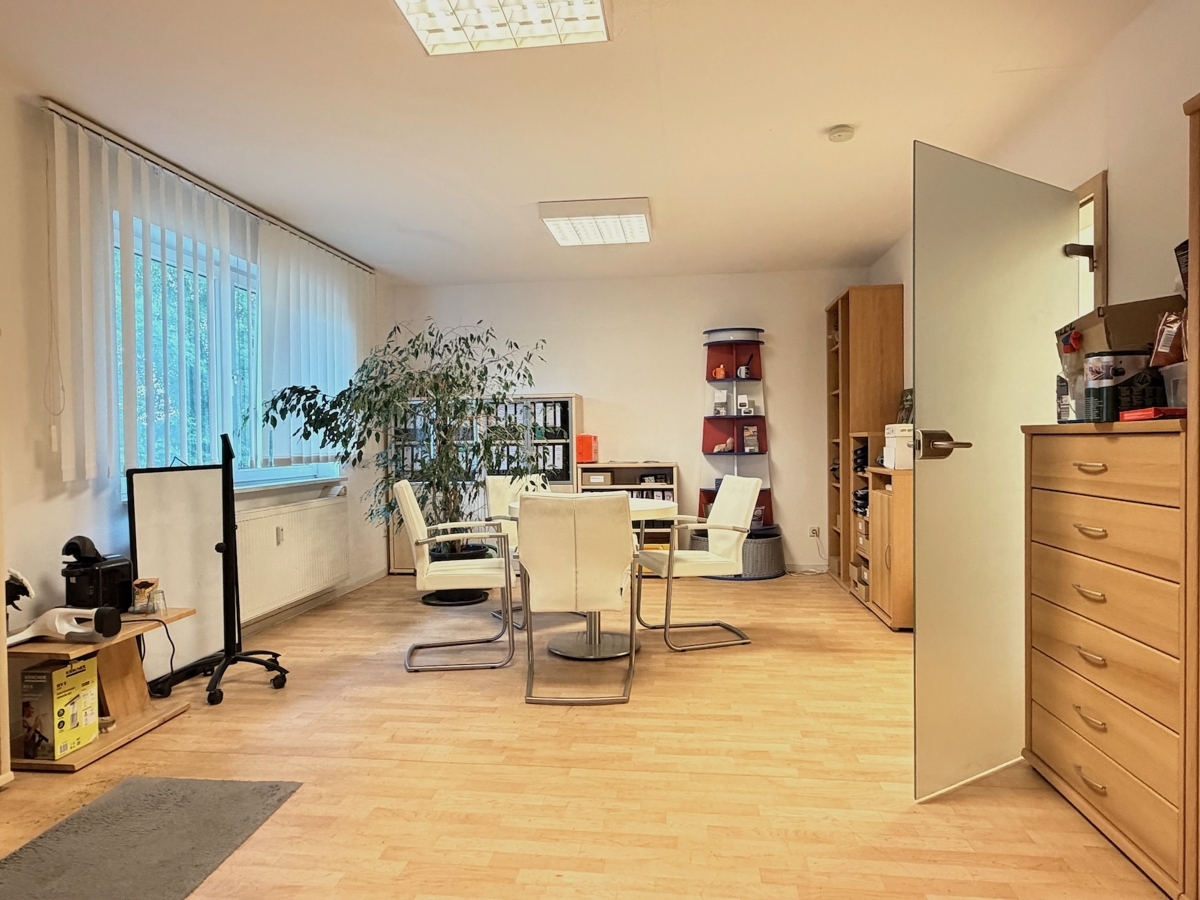 Büro 2