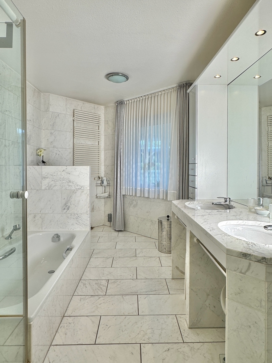 Badezimmer - Ansicht 1