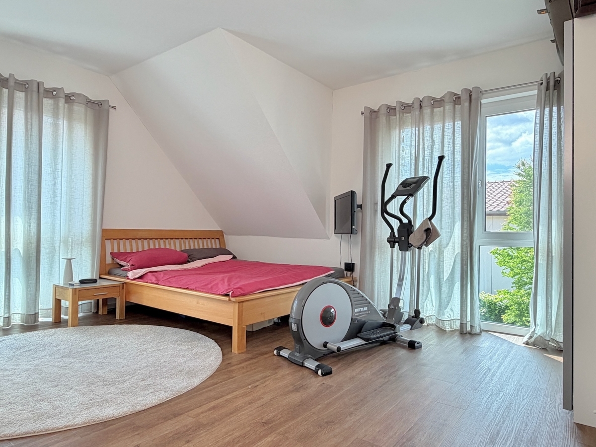 Schlafzimmer 1