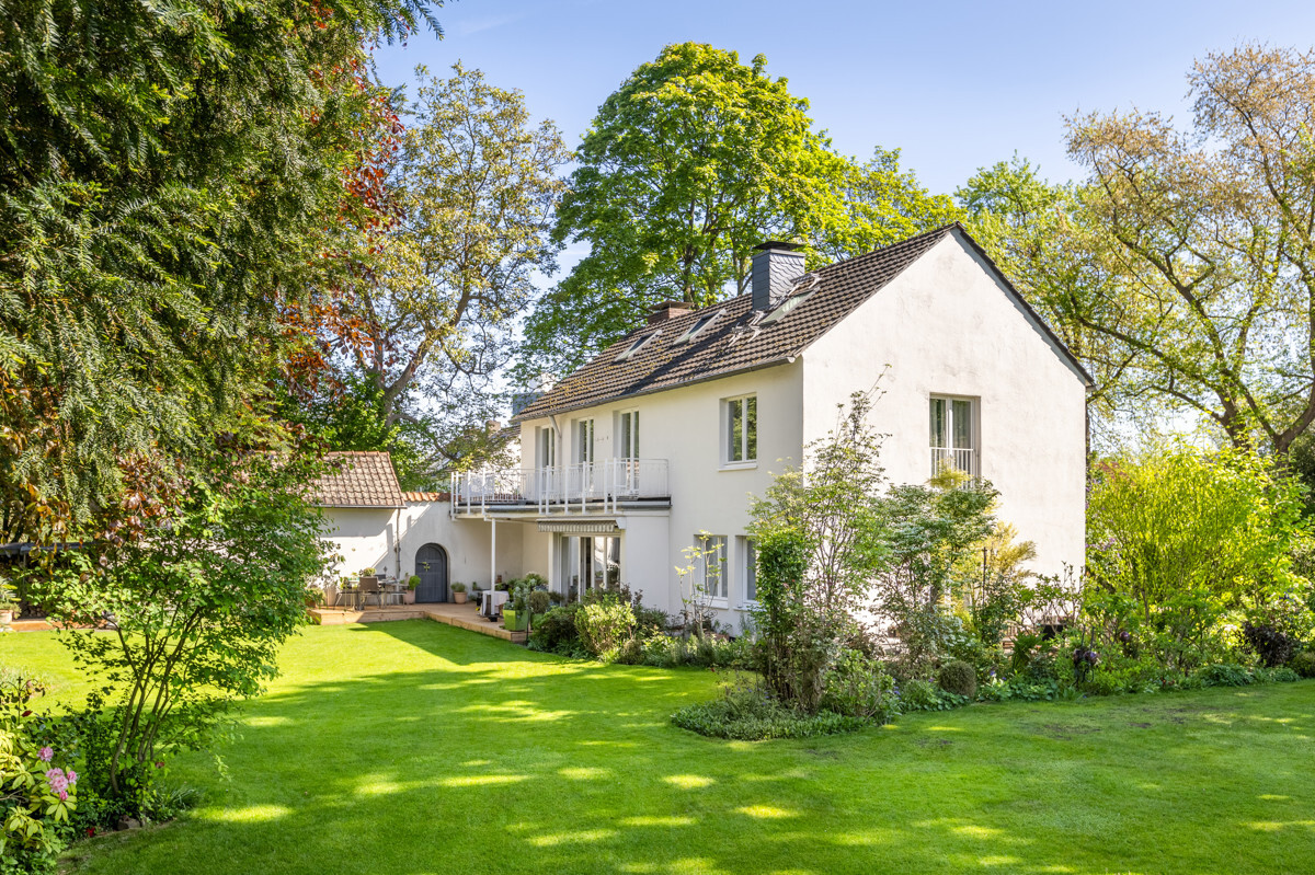 Offiziershaus mit traumhaftem Grundstück - Raderthal