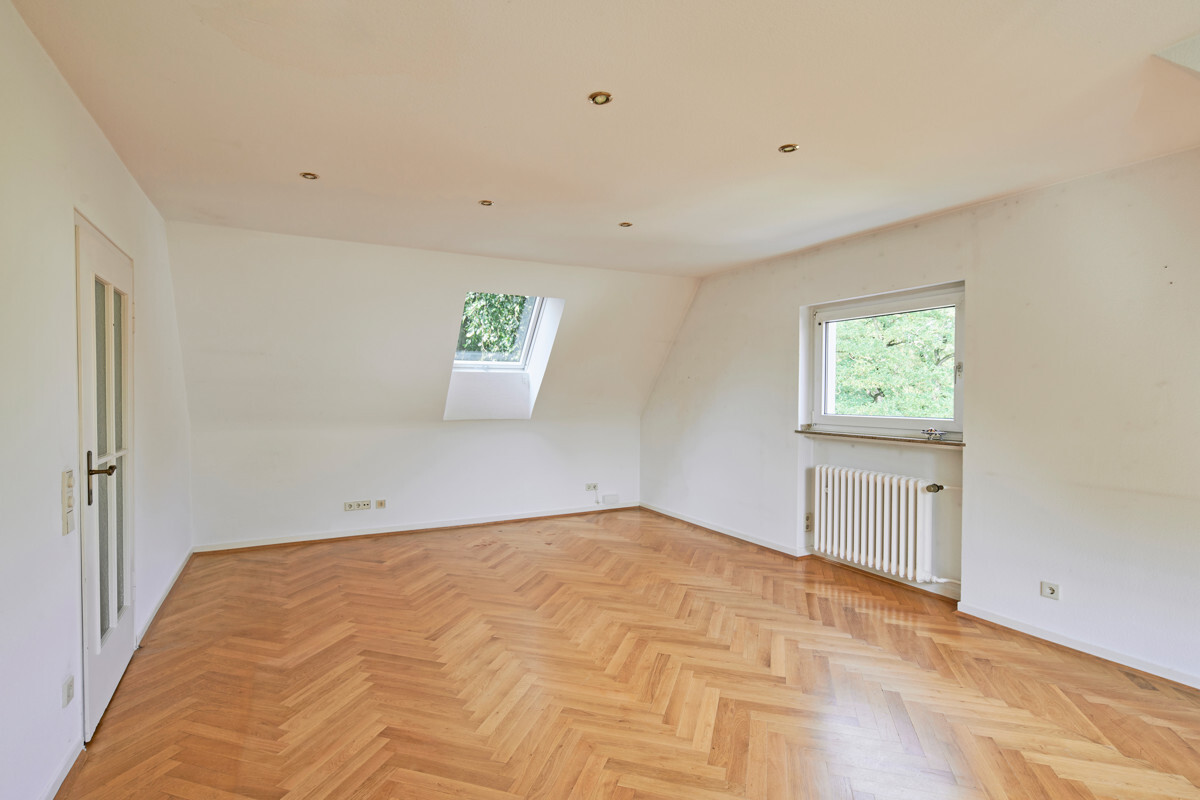 Wohnhaus in exzellenter Stadtwaldlage in Lindenthal