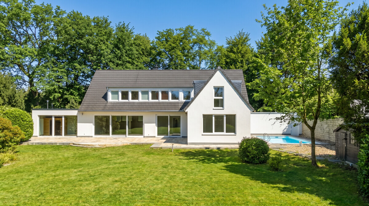Großzügiges Einfamilienhaus im Alt-Hahnwald