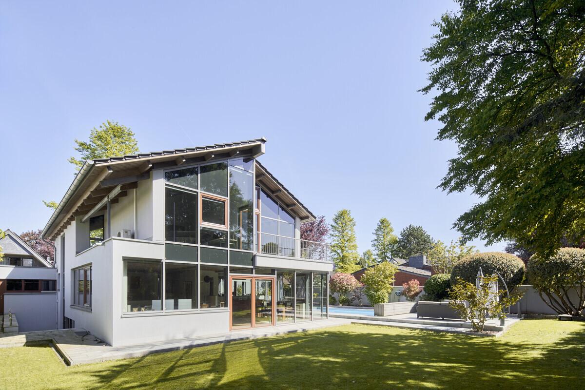 Lichtdurchflutetes Einfamilienhaus in Müngersdorf
