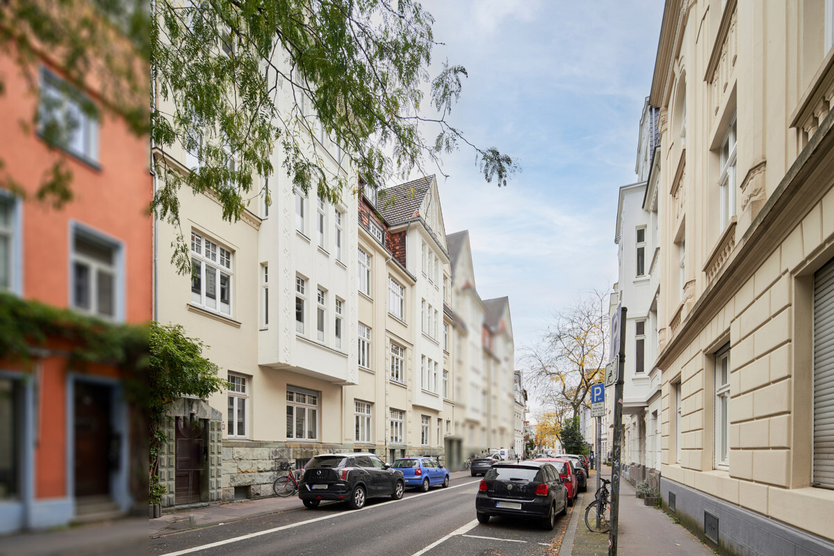 Lichtdurchflutete Maisonettewohnung in Nippes