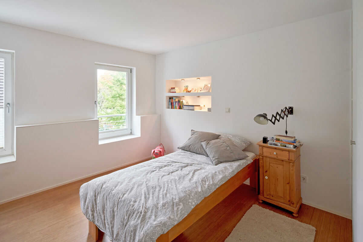 Freistehendes Einfamilienhaus mit 2 Apartments - Sürth