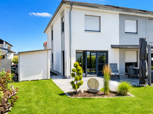 Garten und Terrassenansicht