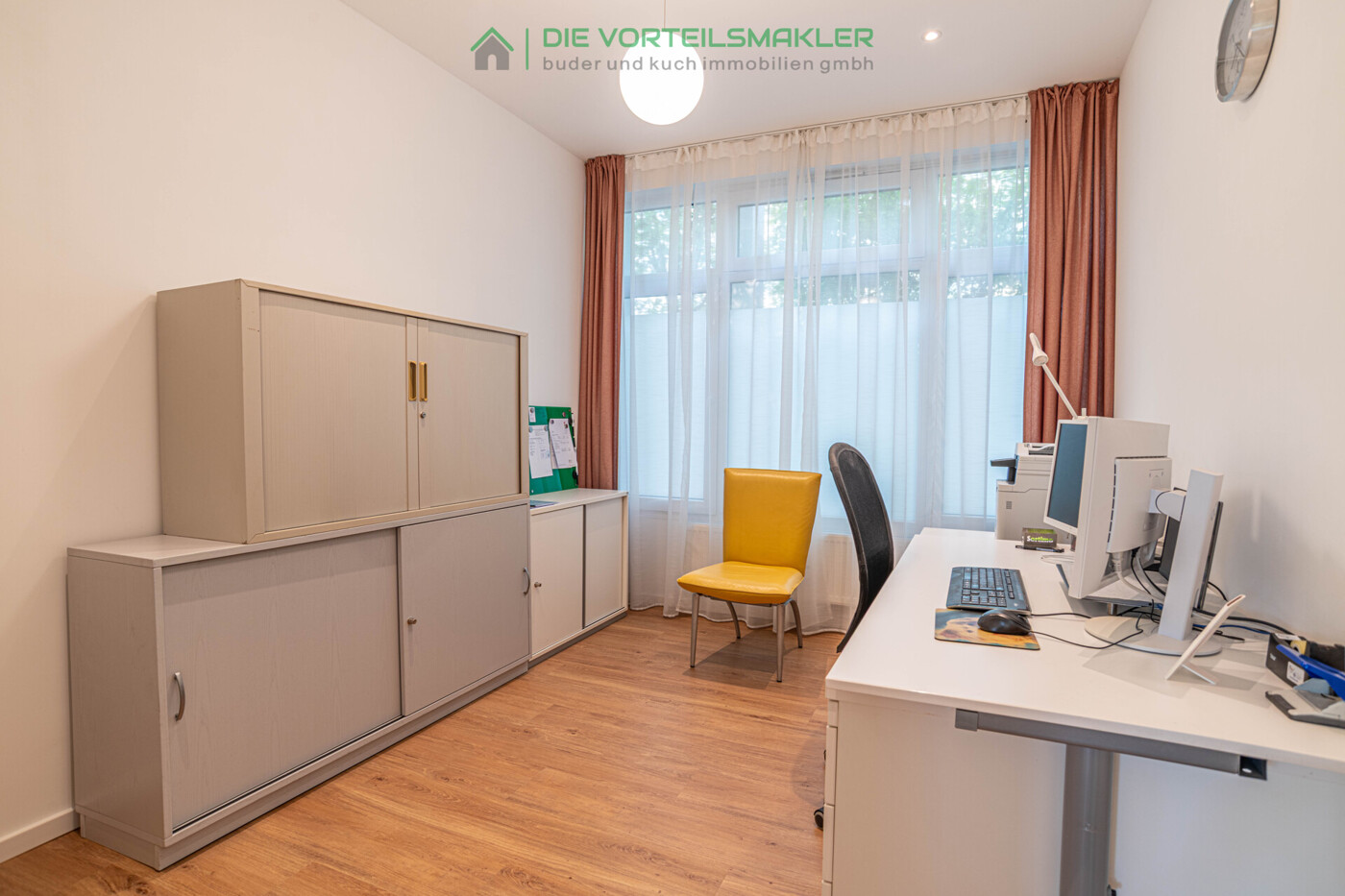 Arbeitszimmer