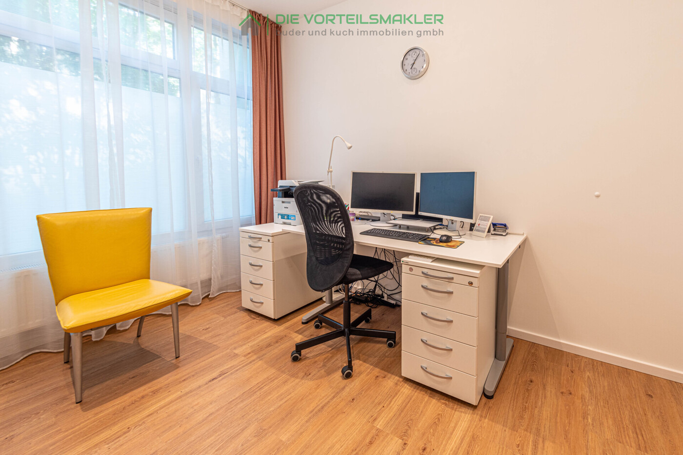 Arbeitszimmer
