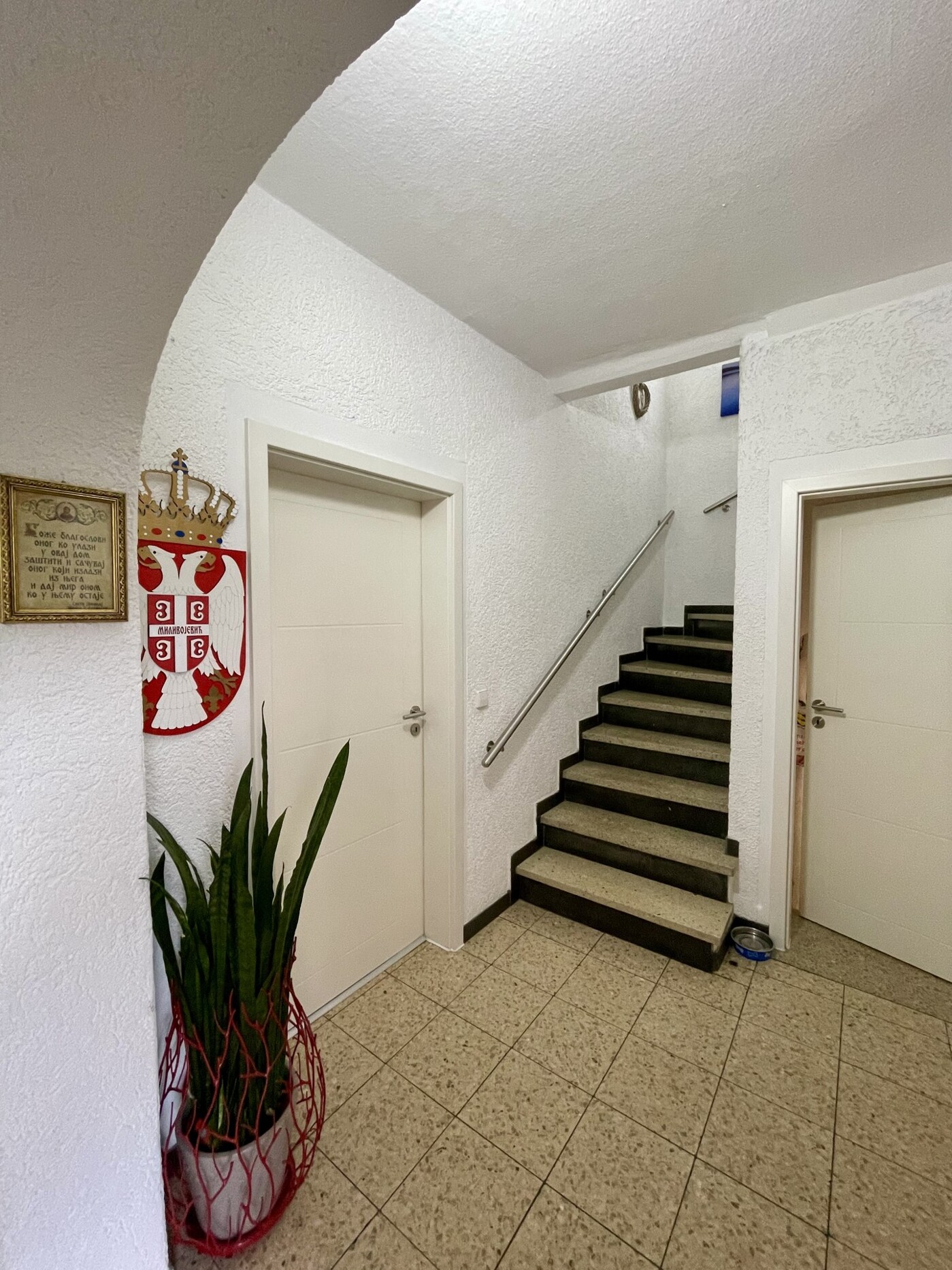 Vorderhaus EG Eingangsbereich