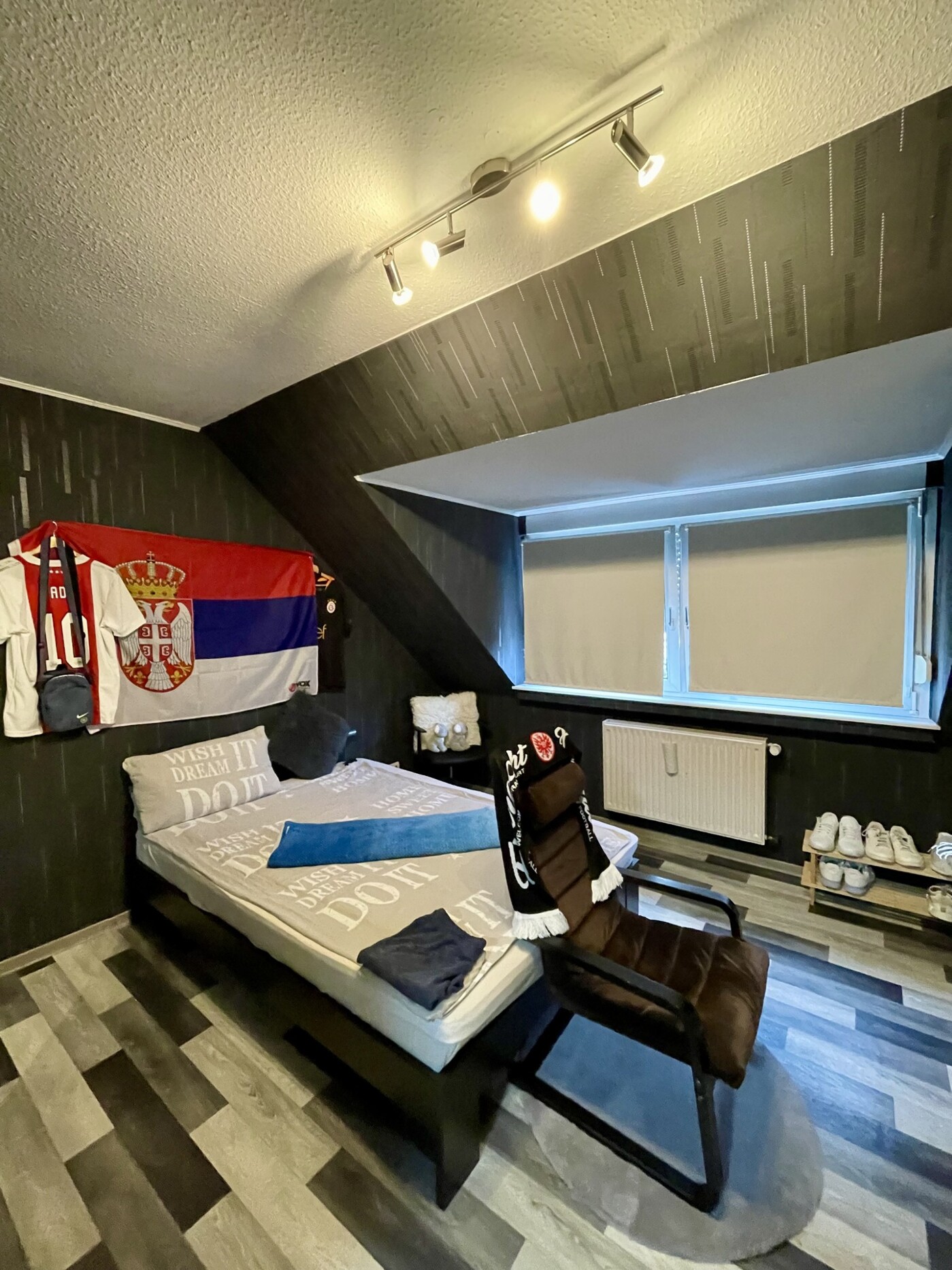 Vorderhaus DG Kinderzimmer Ansicht 2