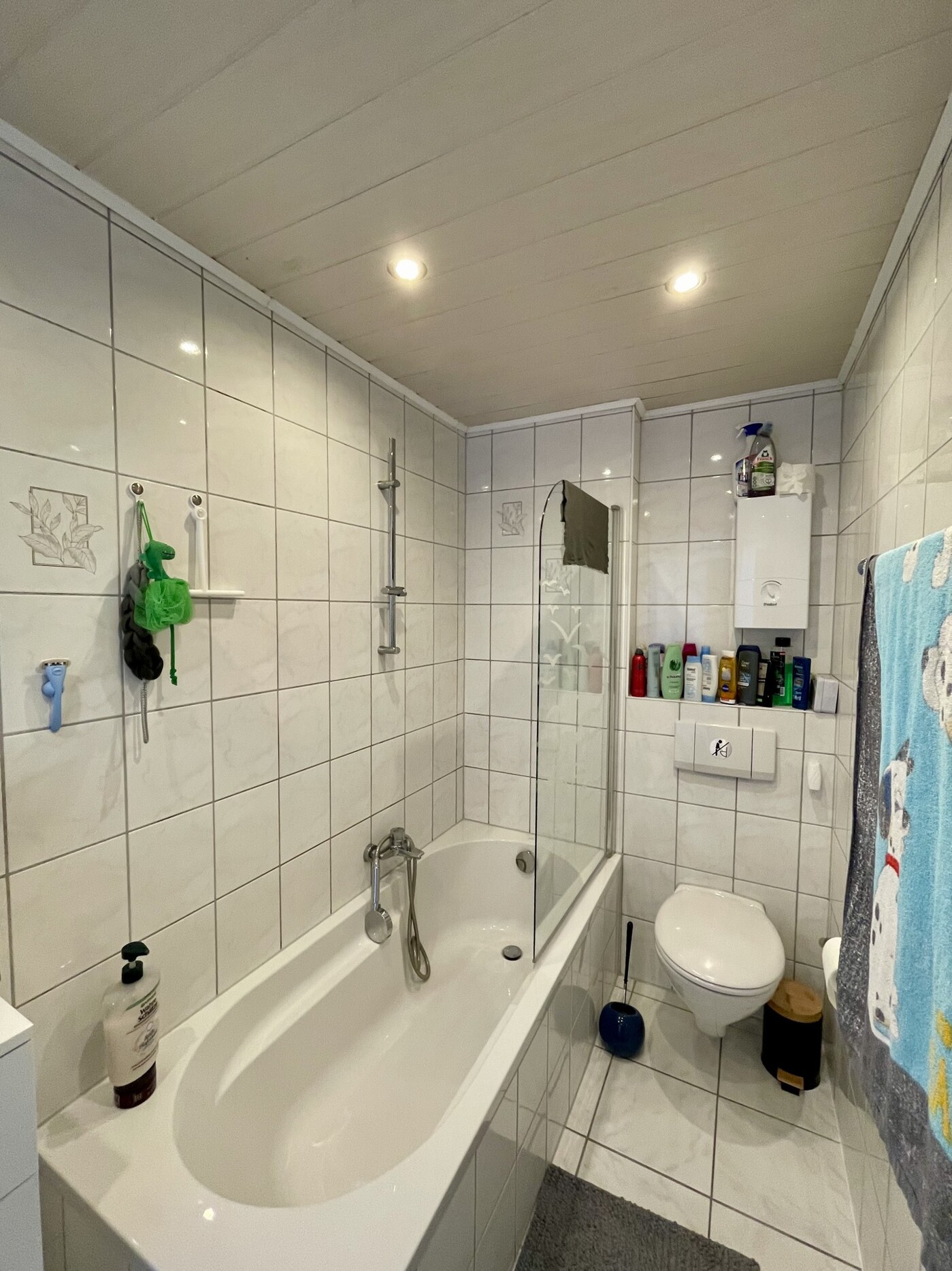 Vorderhaus OG Badezimmer