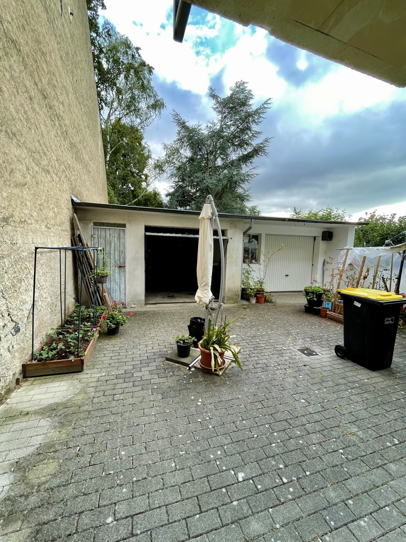 Hofbereich Hinterhaus Ansicht 3