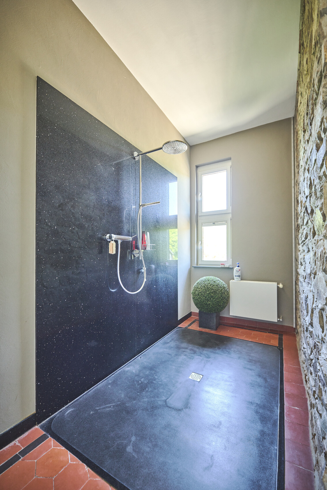 OG Badezimmer Ansicht 1