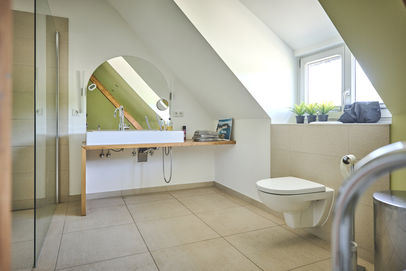 DG Badezimmer Ansicht 3