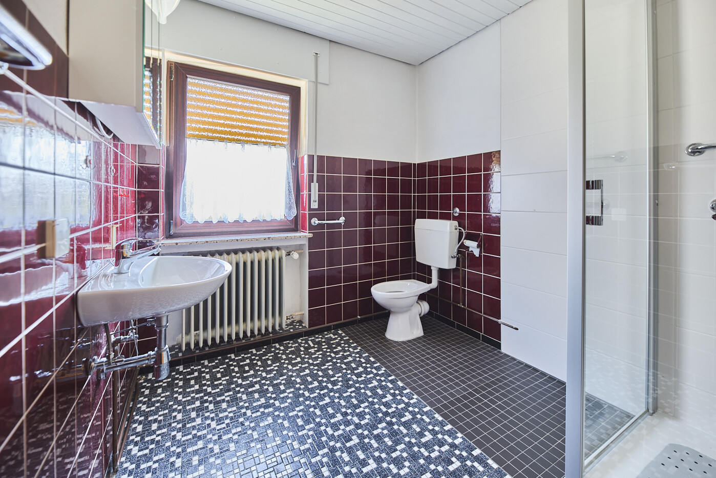 OG Badezimmer Ansicht 1