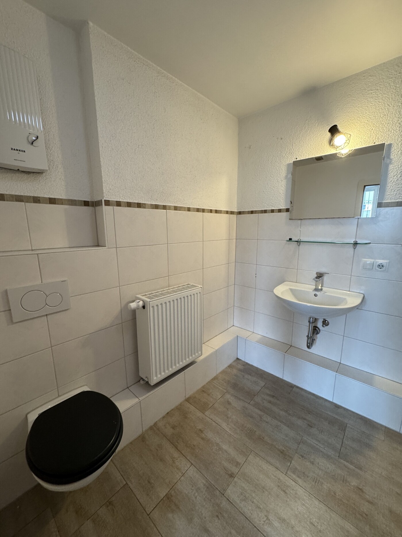 Badezimmer Ansicht 1