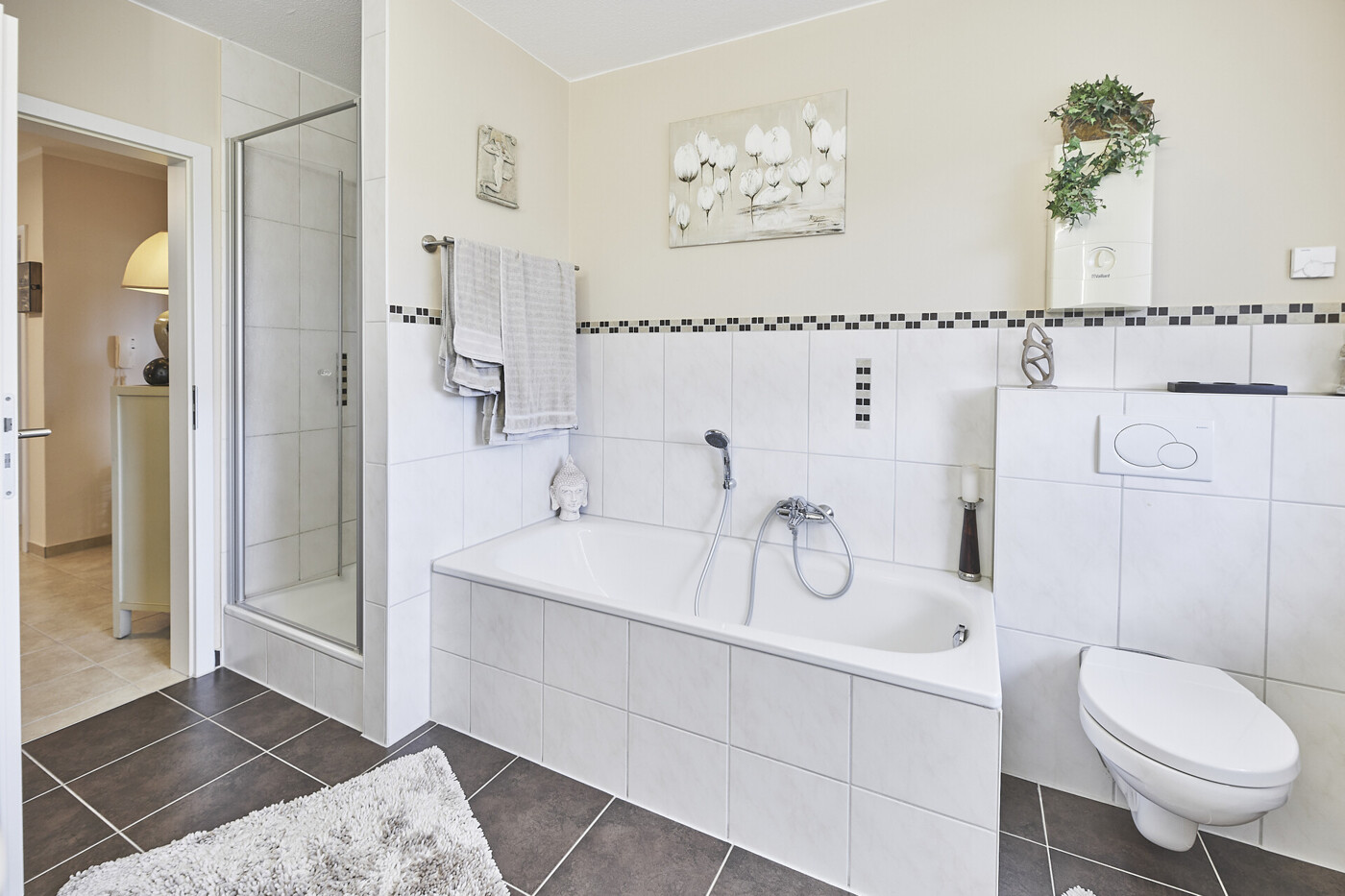 Badezimmer EG Ansicht 2