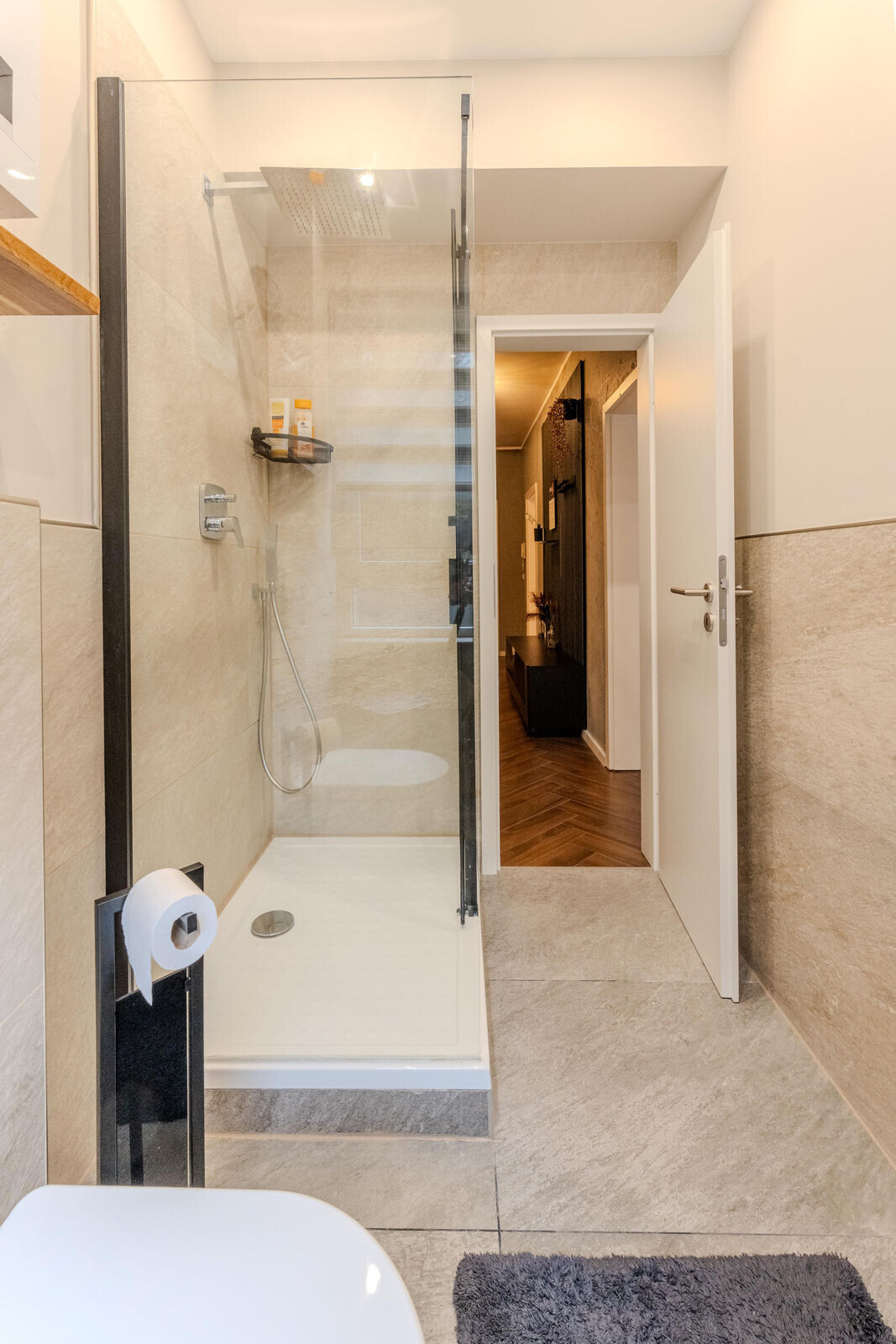 Badezimmer Ansicht 2