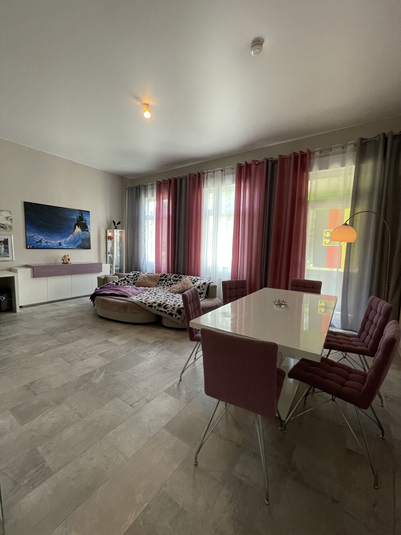 1. OG Wohnzimmer Ansicht 1