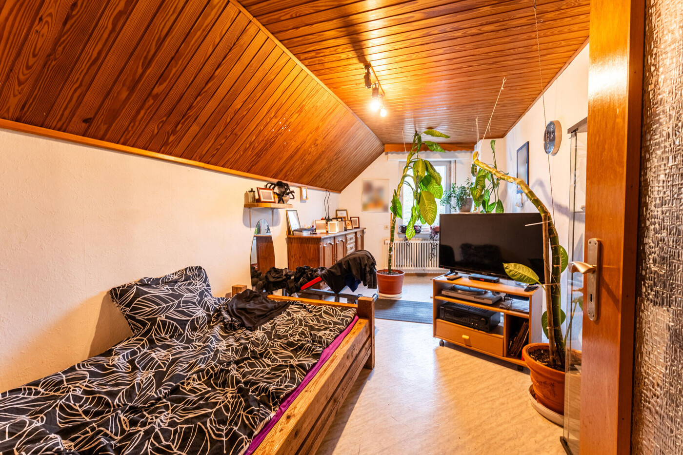 Wohnung DG Schlafzimmer Nr. 2