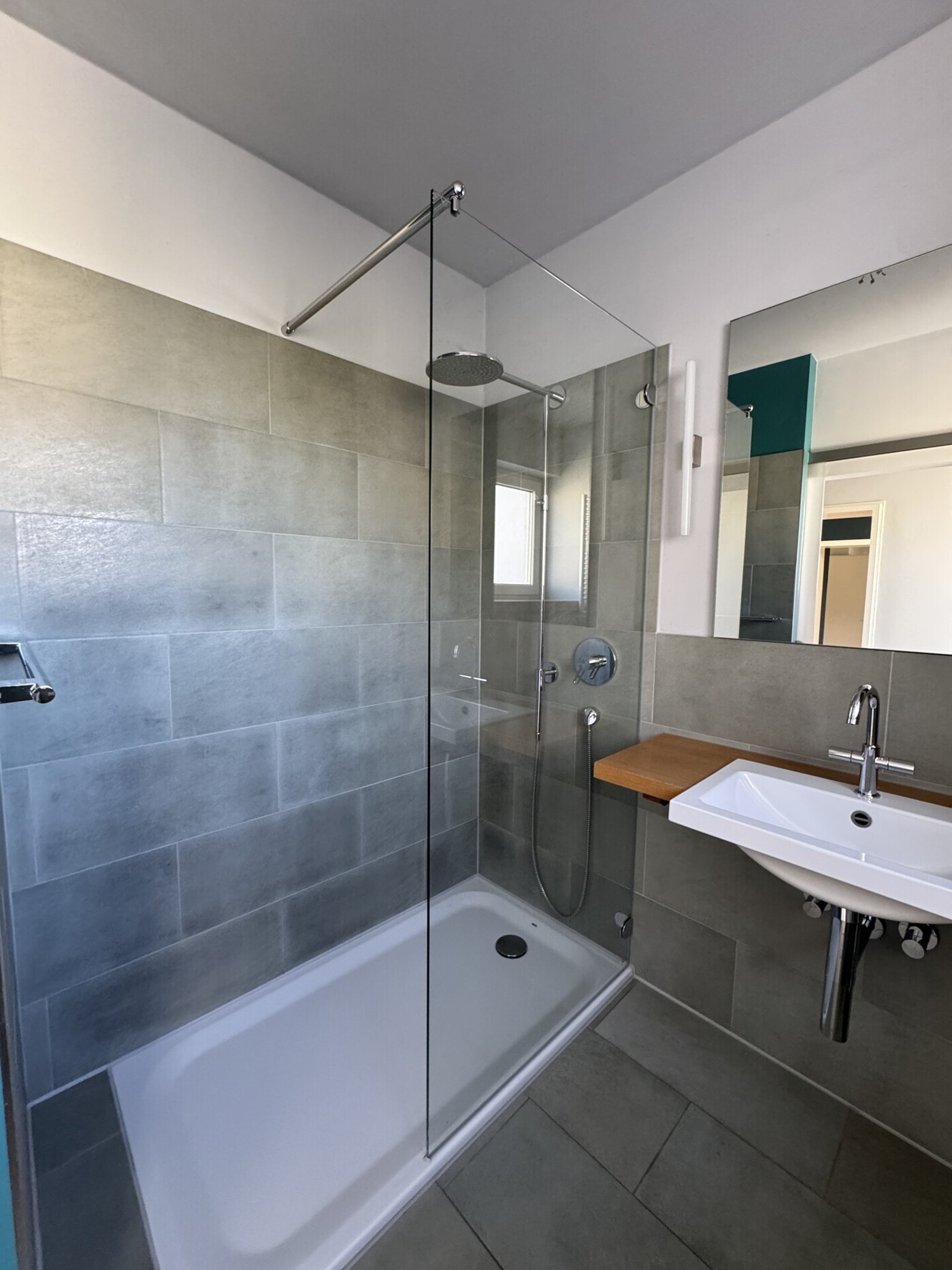 Badezimmer Ansicht 1