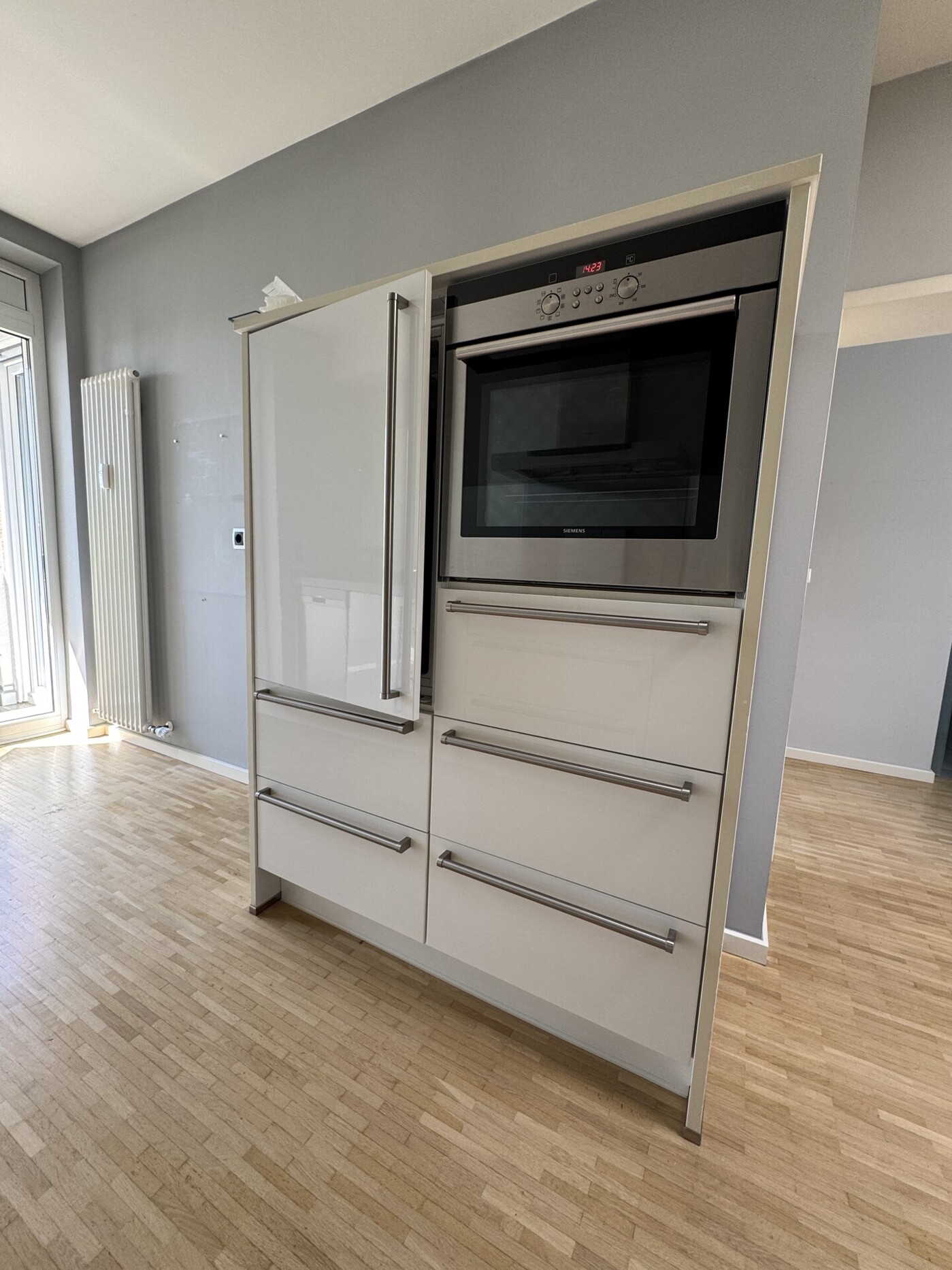 Kühlschrank & Backofen