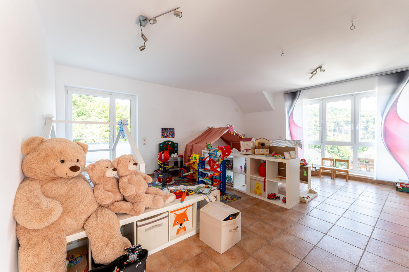 Kinderzimmer Ansicht 1