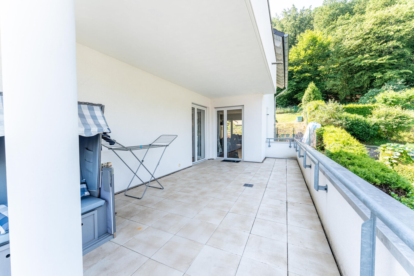 Wohnzimmer Balkon Ansicht 1