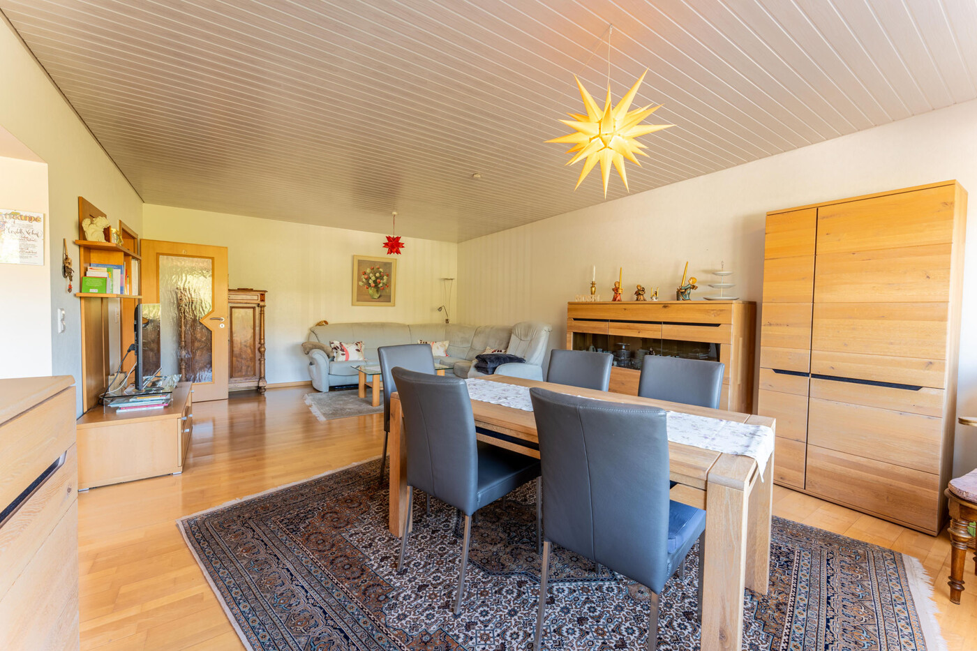 27 - OG Wohn- & Esszimmer Ansicht 2