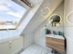 Tagesbelichtetes Badezimmer